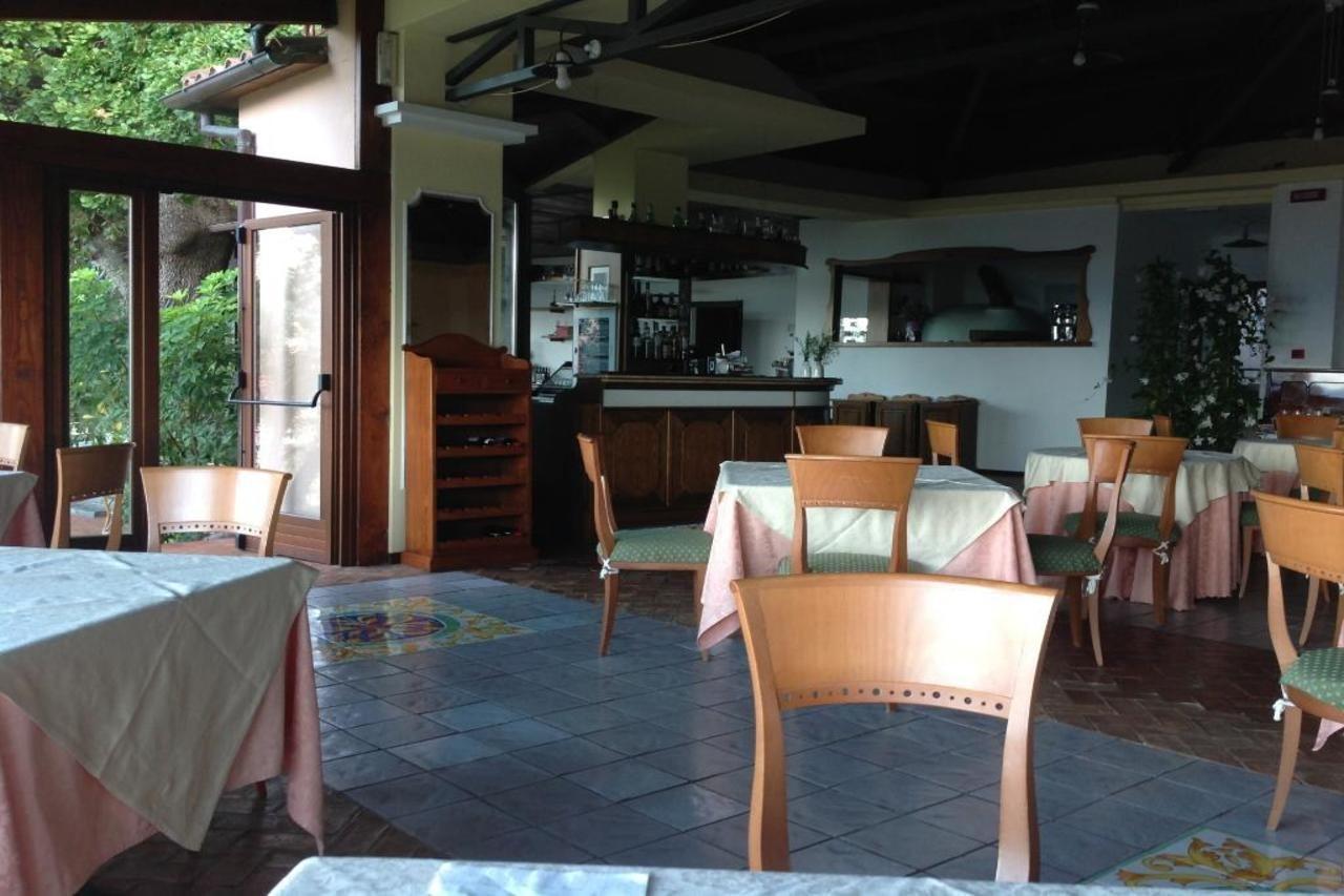 Hotel Martino มาราเตอา ภายนอก รูปภาพ