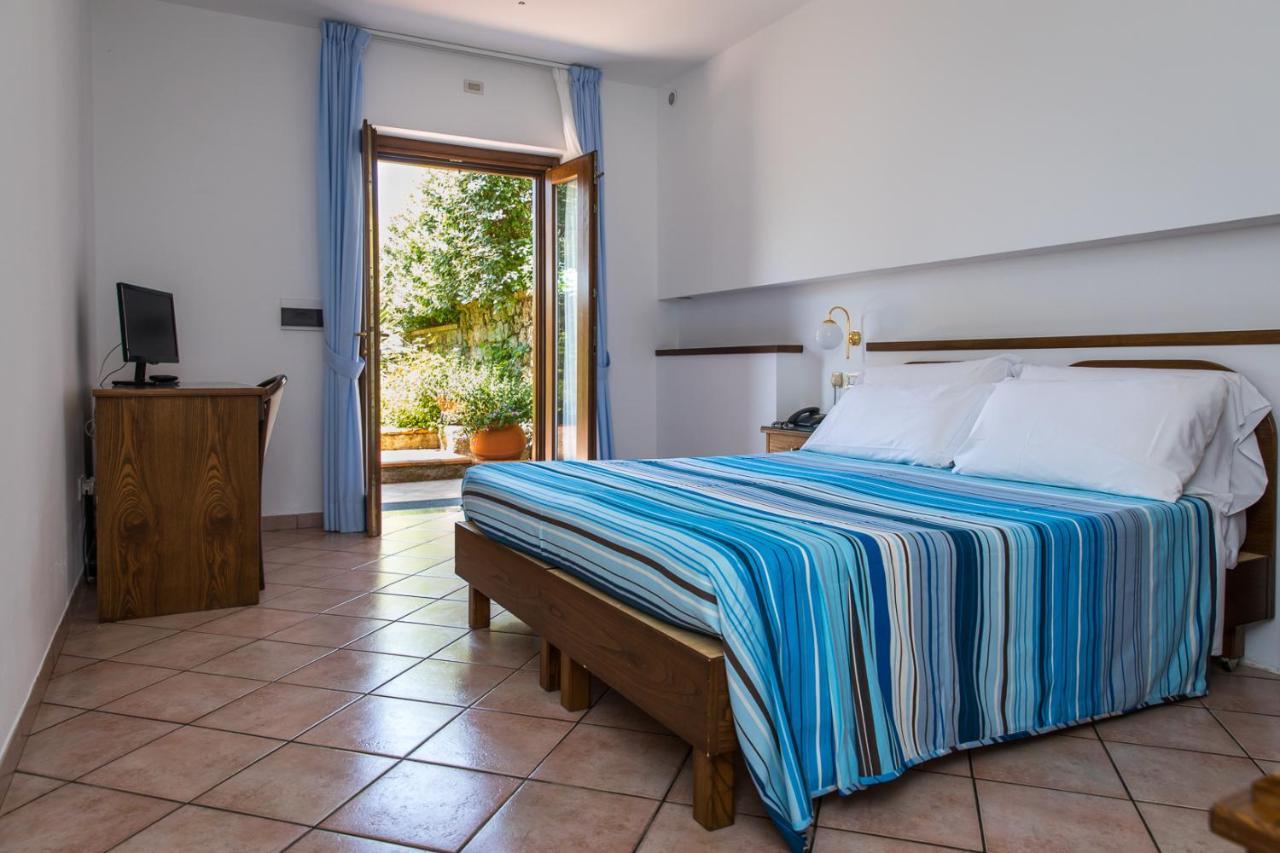Hotel Martino มาราเตอา ภายนอก รูปภาพ
