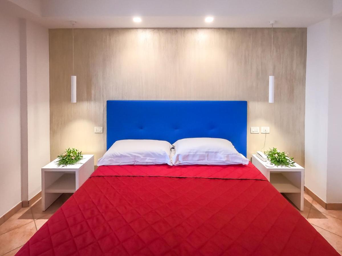 Hotel Martino มาราเตอา ภายนอก รูปภาพ