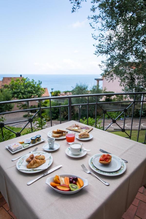 Hotel Martino มาราเตอา ภายนอก รูปภาพ