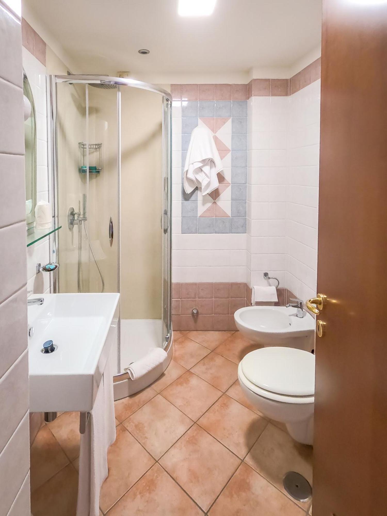 Hotel Martino มาราเตอา ภายนอก รูปภาพ