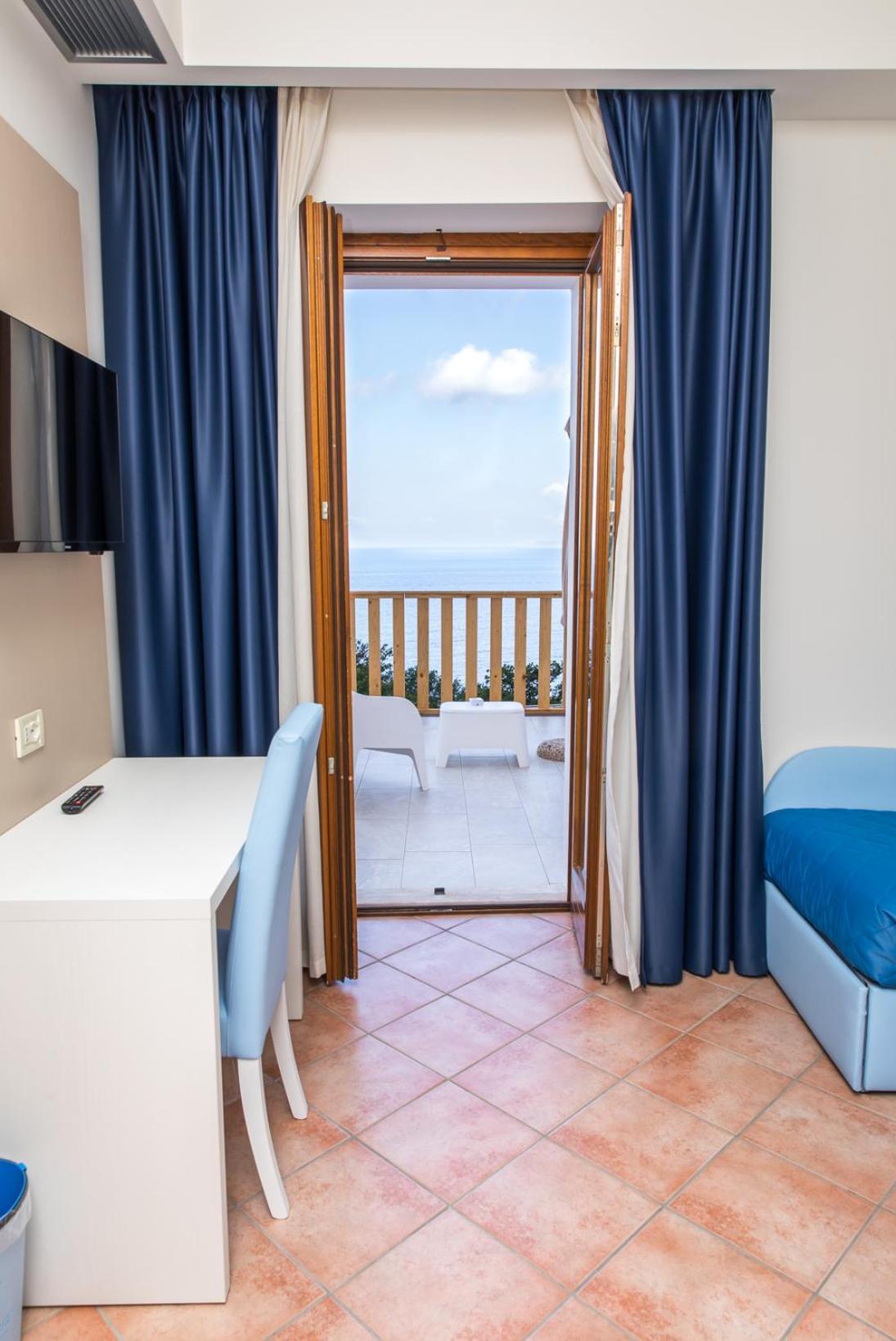 Hotel Martino มาราเตอา ภายนอก รูปภาพ
